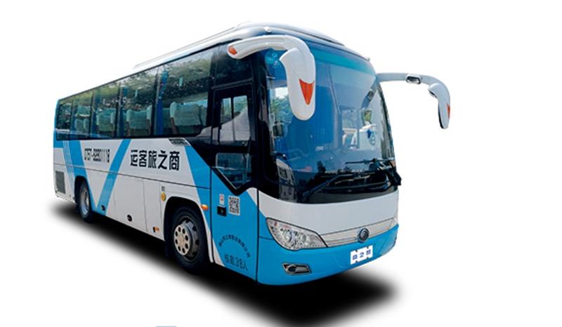 南方陰雨綿綿，雨天開車要注意！
